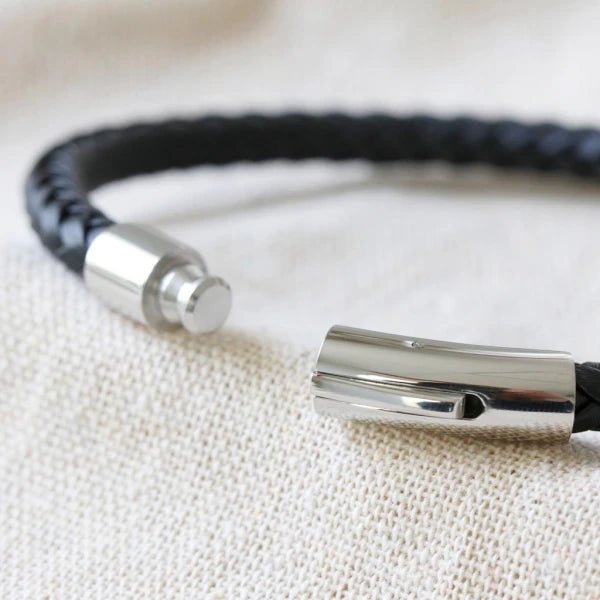 Personalisiertes Männerarmband - mit diskreter Gravur auf Innenseite - SEVOLY