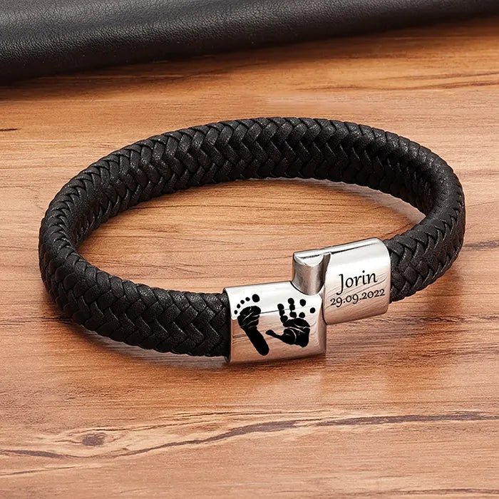 Proud Dad - Lederarmband mit Gravur von Handabdruck & Fußabdruck - Das Symbol für stolze Papas - SEVOLY
